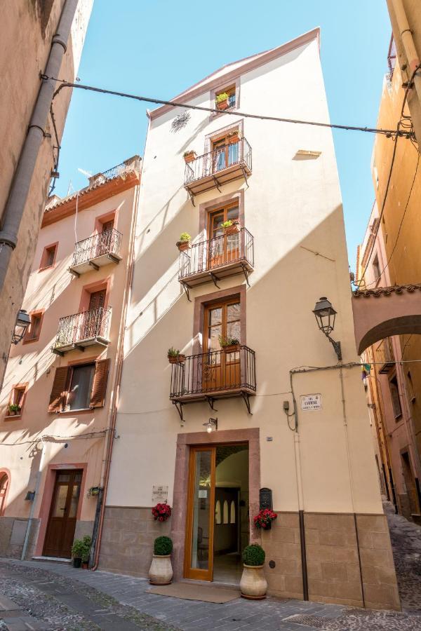 Bosa Queen House Exterior photo